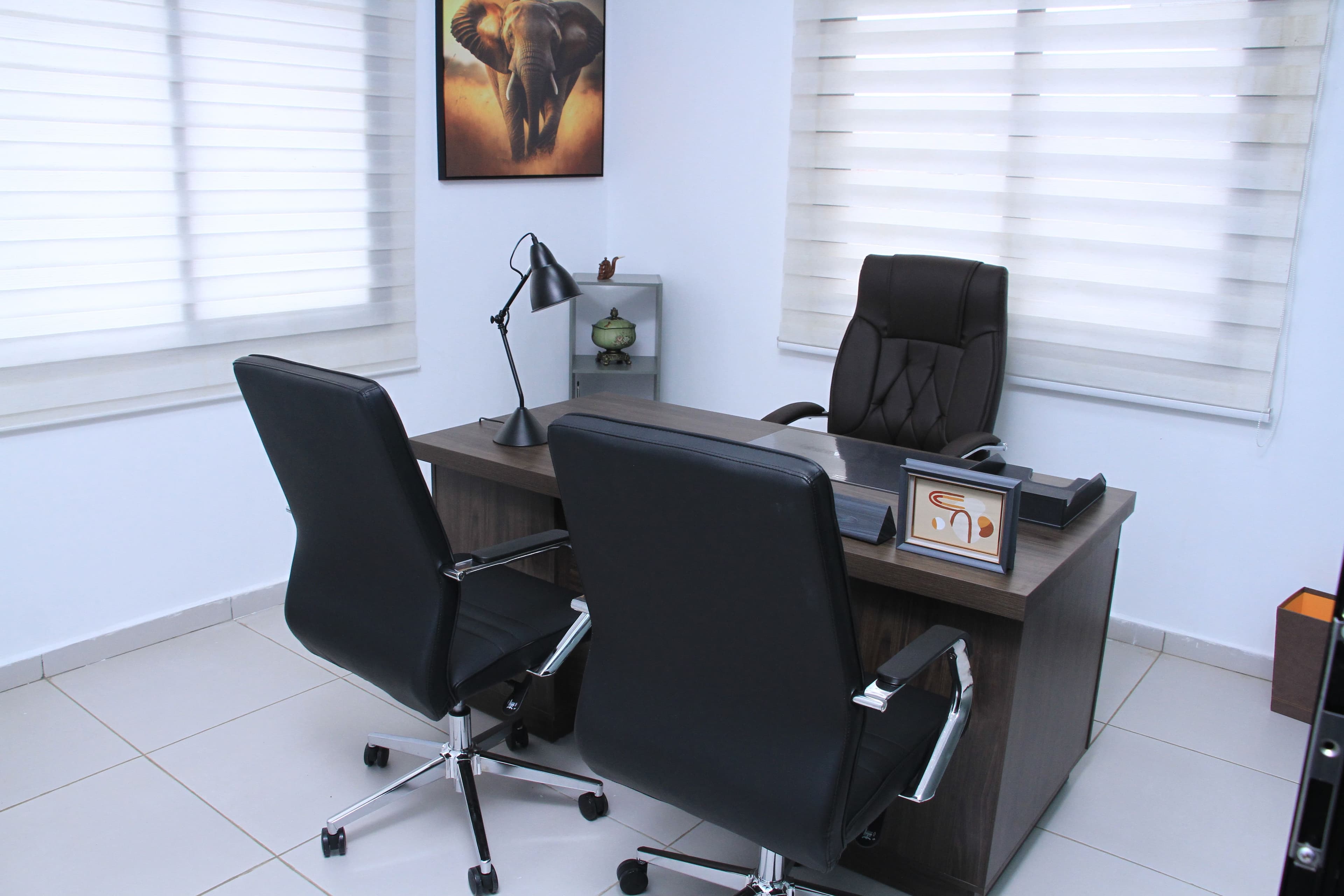 /images/coworking/Bureaux privés/Bureau excellence/img (1).jpg